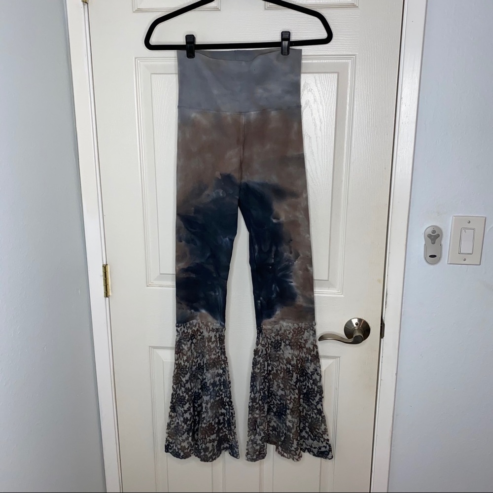 Brand New T Party Lace Leggings